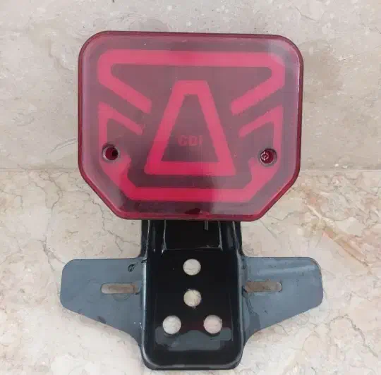 فروش لوازم زیاد اسپرت هوندا (لطفاً عکسارو ورق بزن)|قطعات یدکی و لوازم جانبی|یزد, |دیوار