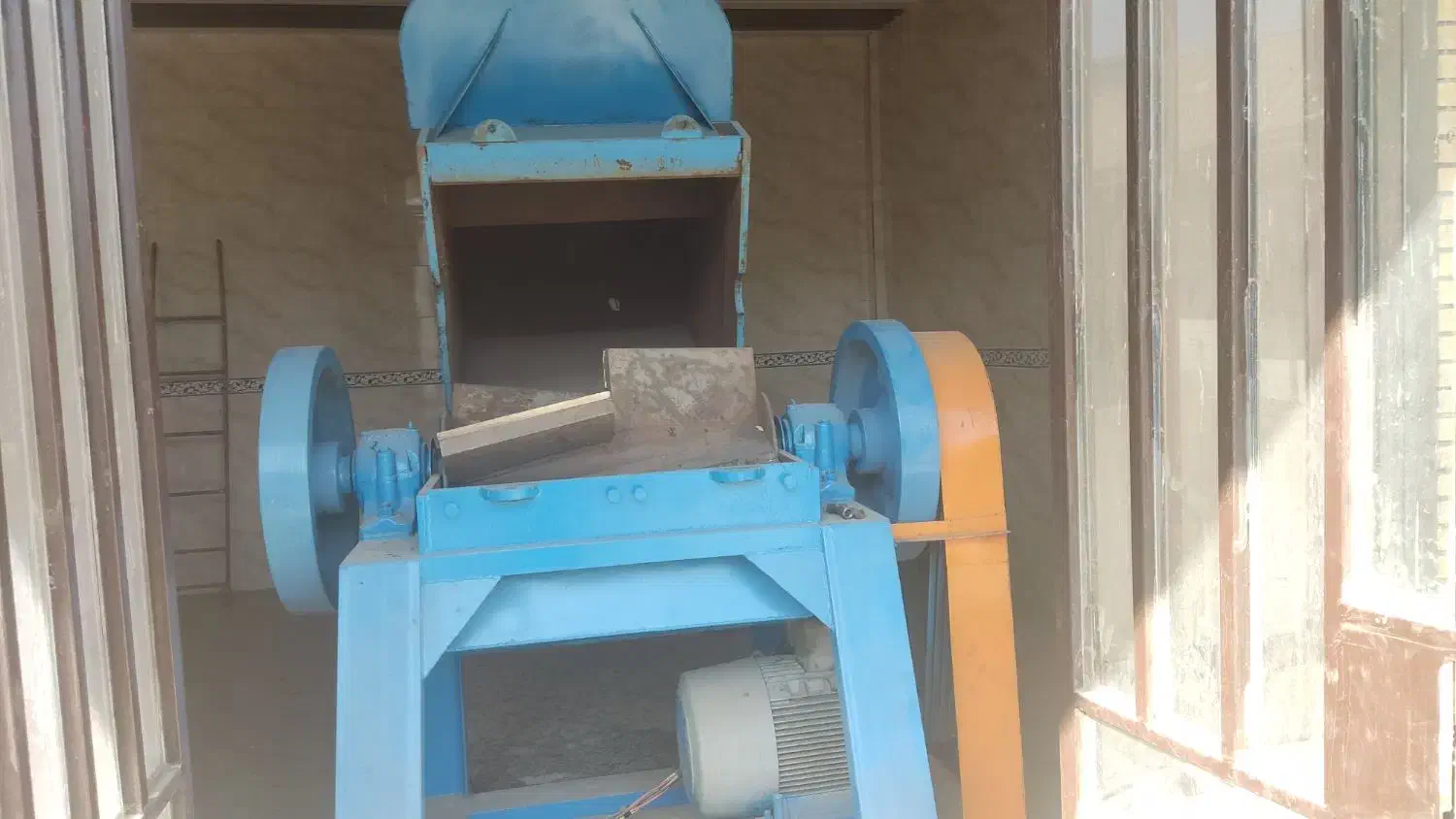 دستگاه آسیاب خرد کن .سبد انواع پلاستیک .دهنه 80.م|ماشینآلات صنعتی|بروجرد, |دیوار