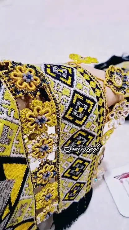 کریشی تک خال|لباس|زابل, |دیوار