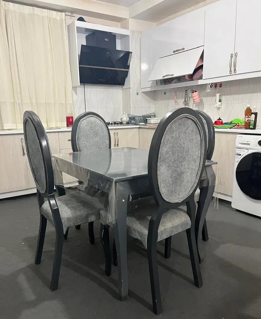 میز غذا خوری|میز و صندلی غذاخوری|آبدانان, |دیوار