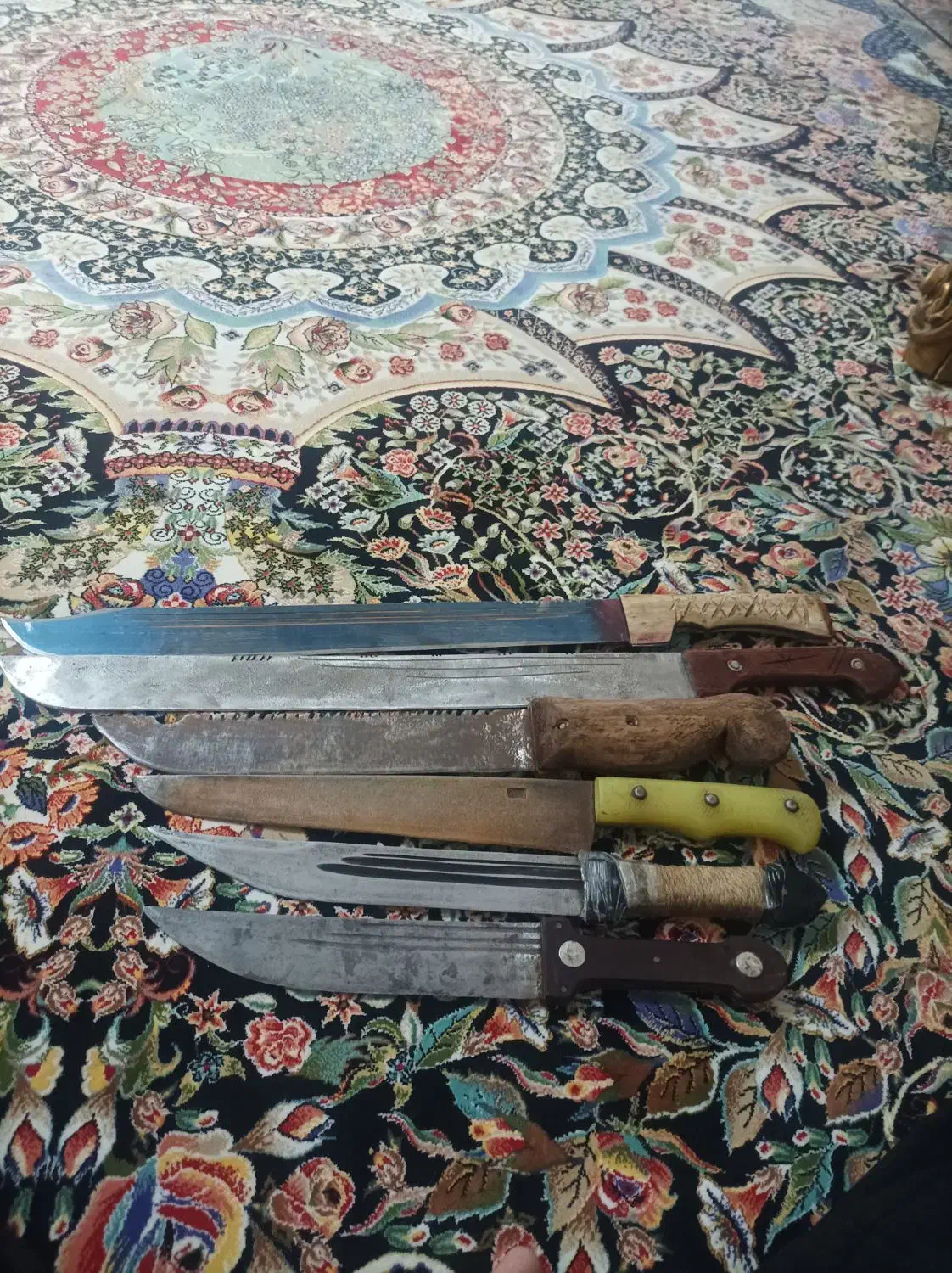 چاقو|کلکسیون اشیاء عتیقه|محمدشهر, سیدآباد|دیوار