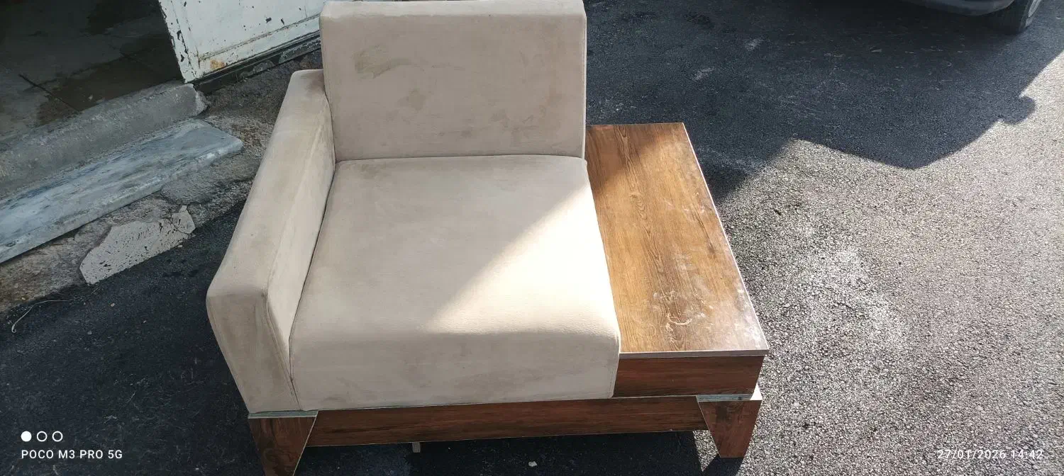 مبل|مبلمان خانگی و میز عسلی|شیراز, کوشک میدان|دیوار