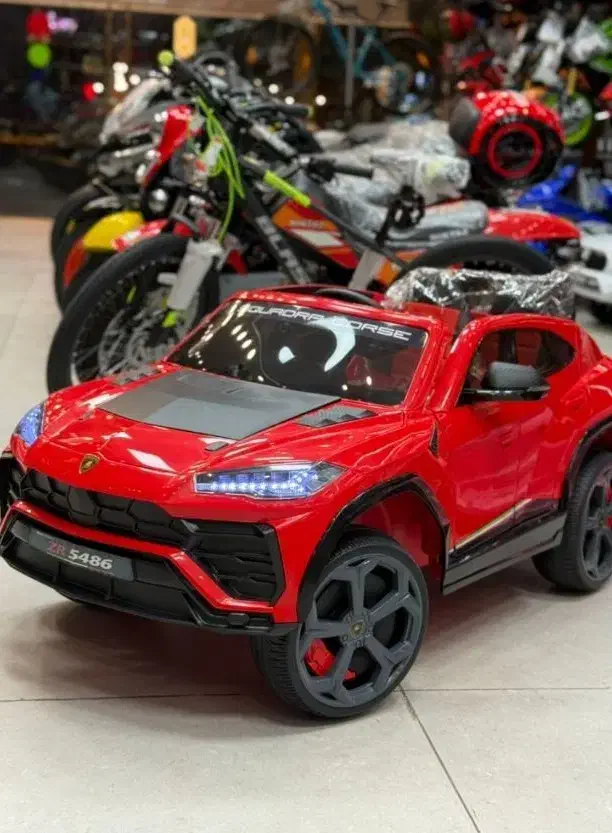 ماشین شارژی لامبورگینی قرمز وسبز|اسباببازی بچه|همدان, |دیوار