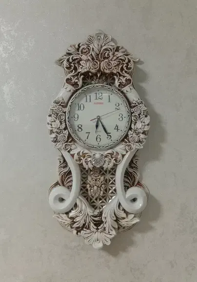 ساعت دیواری شیک|ساعت دیواری و تزئینی|اصفهان, کارلادان|دیوار