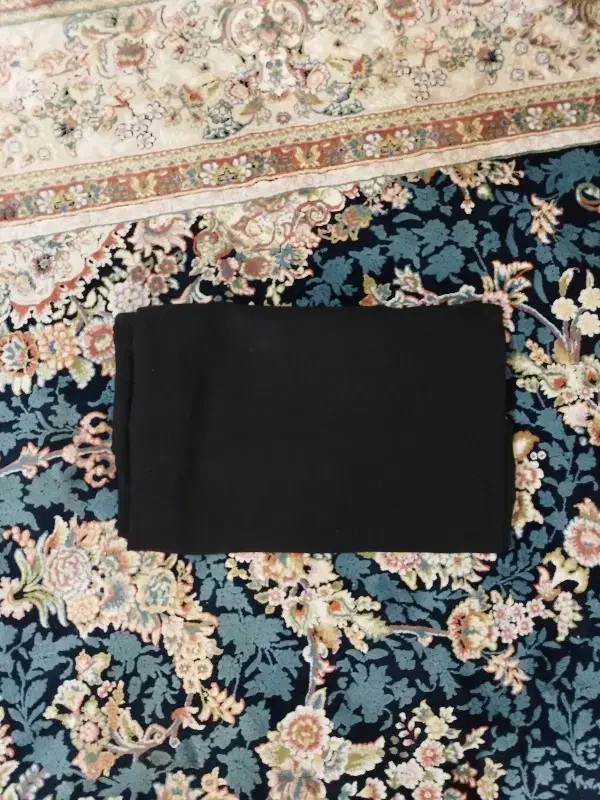 چادر مشکی|لباس|رودهن, |دیوار