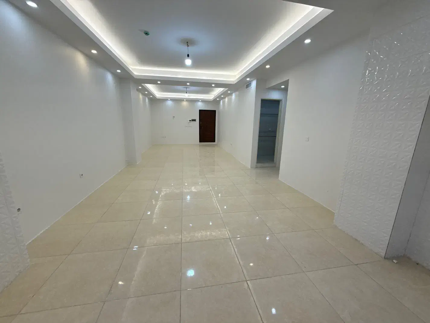 خانه دنج ۱۰۰ متر با نور عالی و سند رسمی امیرآباد|فروش آپارتمان|گرمدره, |دیوار