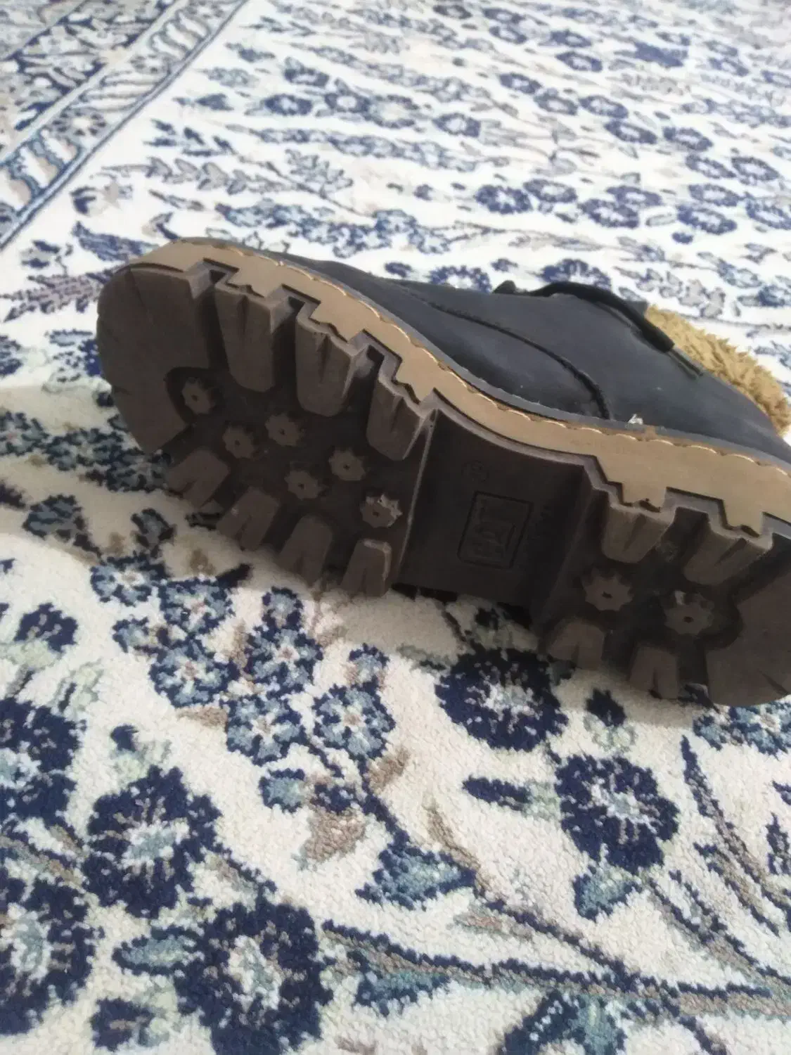 کفش نیم بوت خز دار|کیف، کفش، کمربند|شوشتر, |دیوار