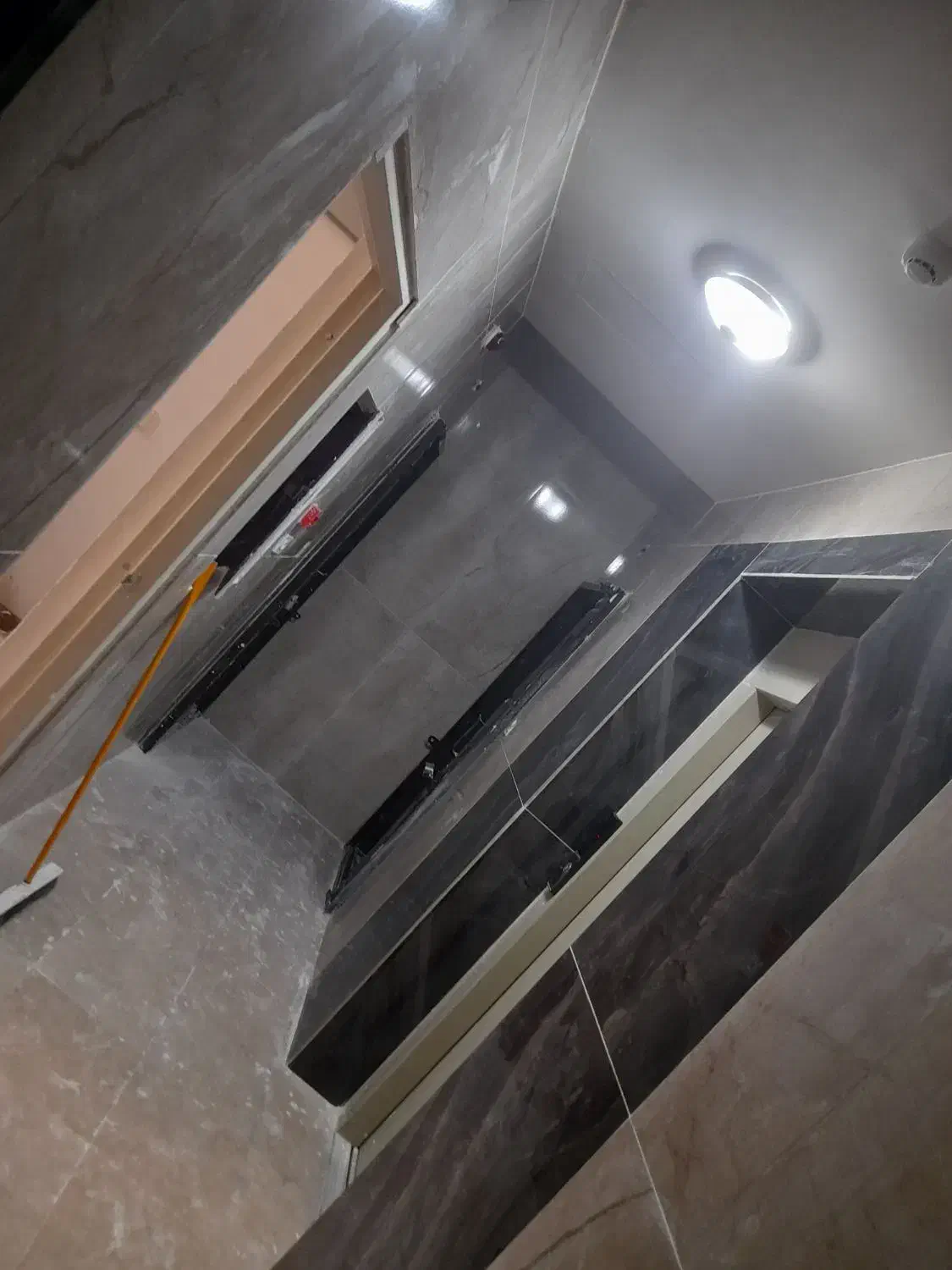 کاشیکار کاشی کاری سرامیک کار بصورت چسبی دوغابی|خدمات پیشه و مهارت|شهریار, شهریار|دیوار