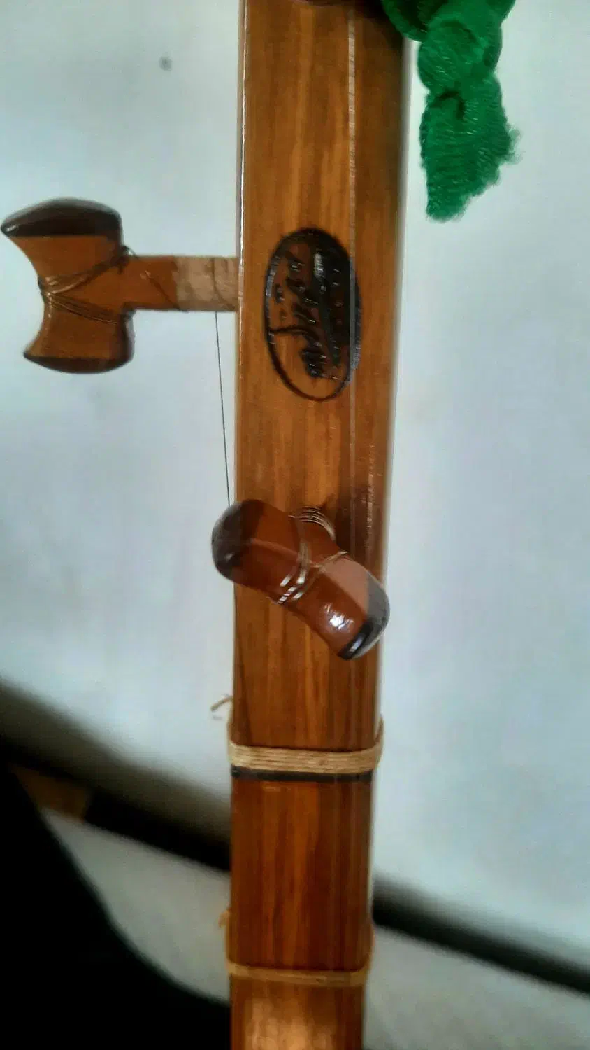 تنبور یه تیکه|سازهای سنتی|سرپل ذهاب, |دیوار