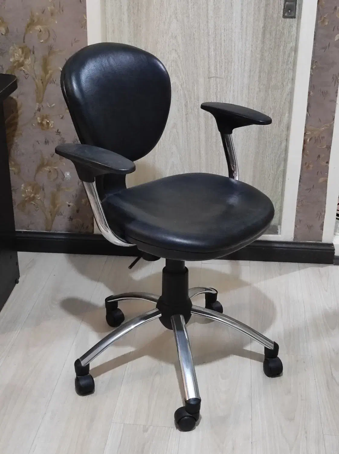 صندلی چرخشی جک دار برند راحتیران|میز تحریر و کامپیوتر|تهران, زرکش|دیوار