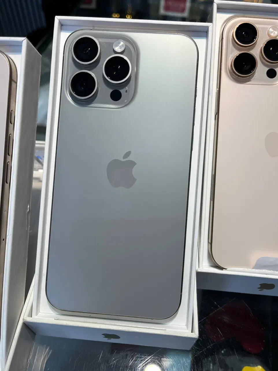 ایفون 15proMax کارکرده در اپل هیراد|موبایل|کرمان, |دیوار