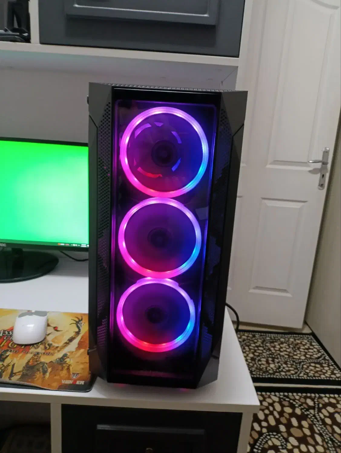 کامپیوتر گیمینگ|رایانه رومیزی|رباطکریم, رباطکریم|دیوار