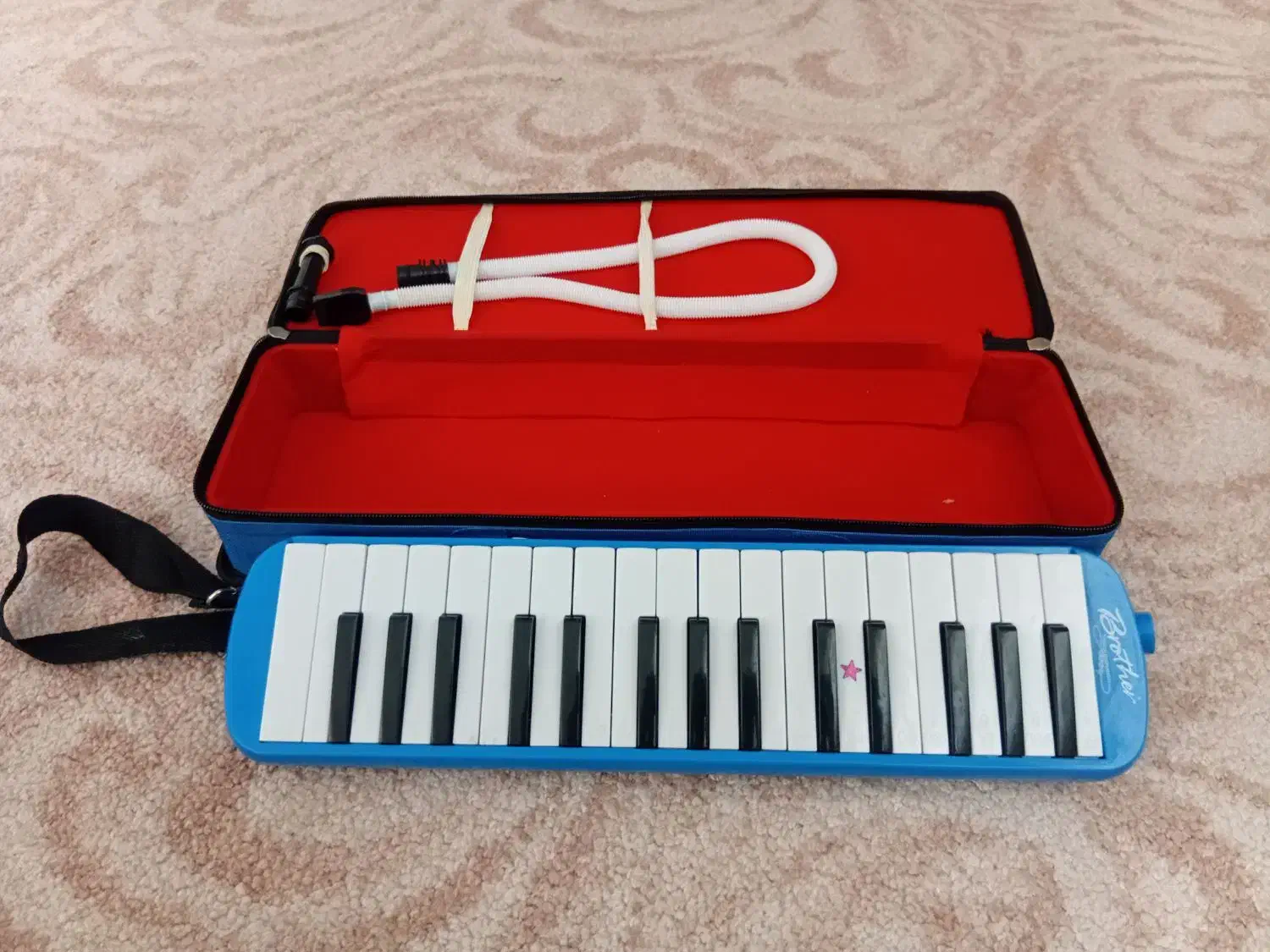 ملودیکا برادر 32 کلیدی|پیانو، کیبورد، آکاردئون|مریوان, |دیوار