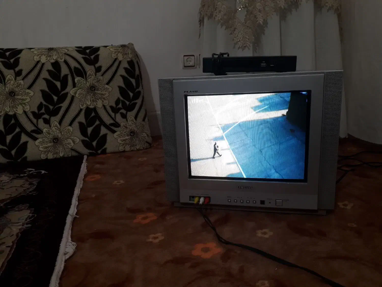 تلویزیون|تلویزیون و پروژکتور|دزفول, |دیوار