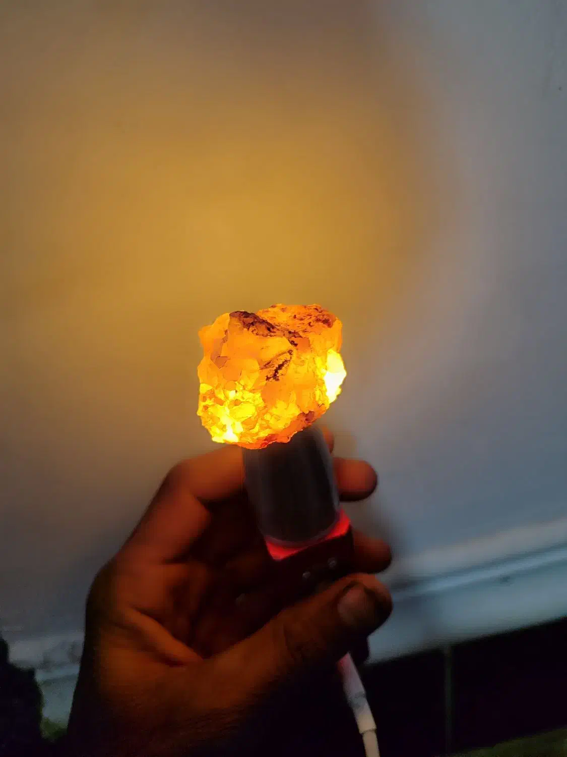 تعدادی سنگ|جواهرات|کورین, |دیوار