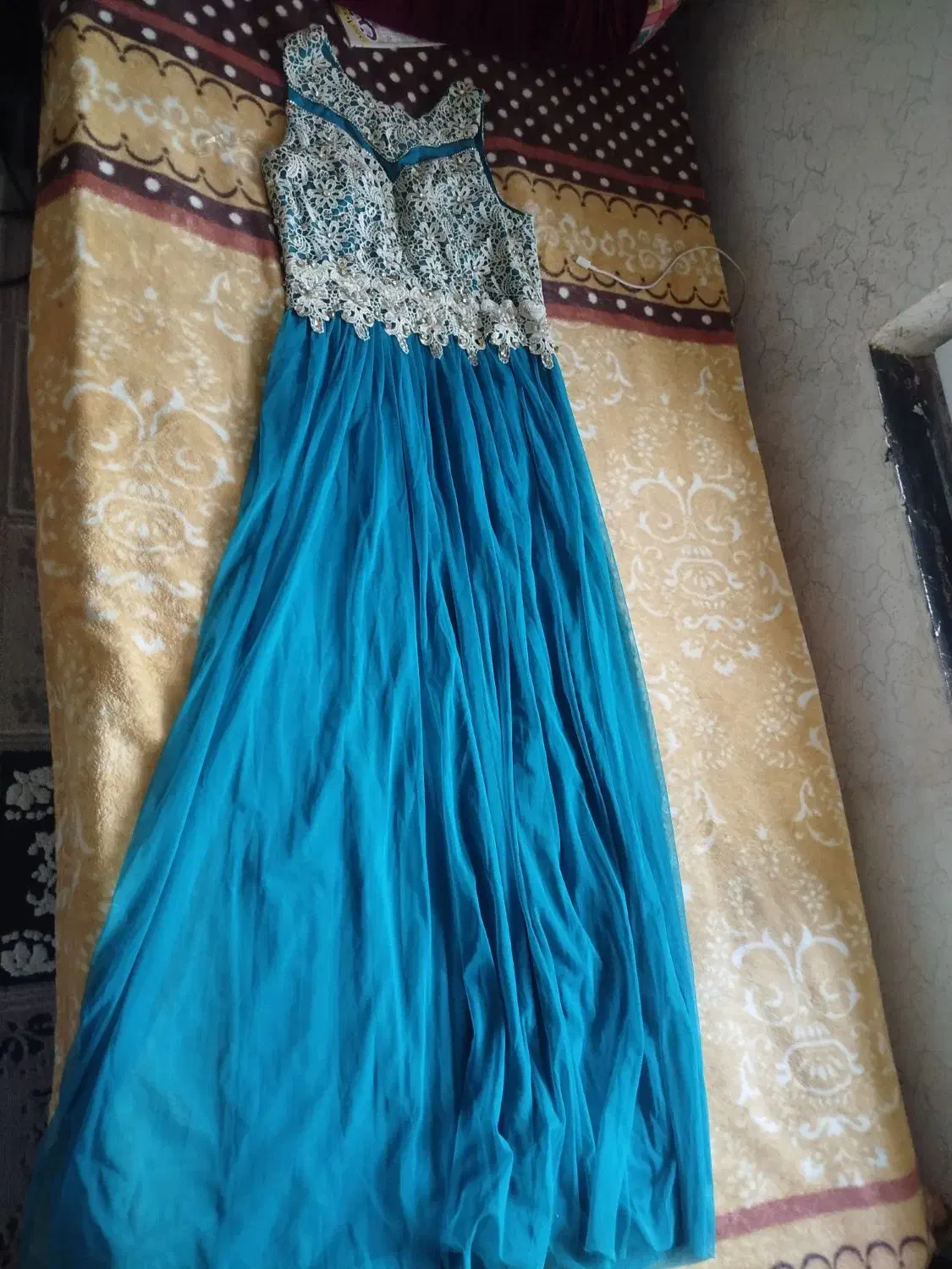 لباس مجلسی|لباس|سرپل ذهاب, |دیوار