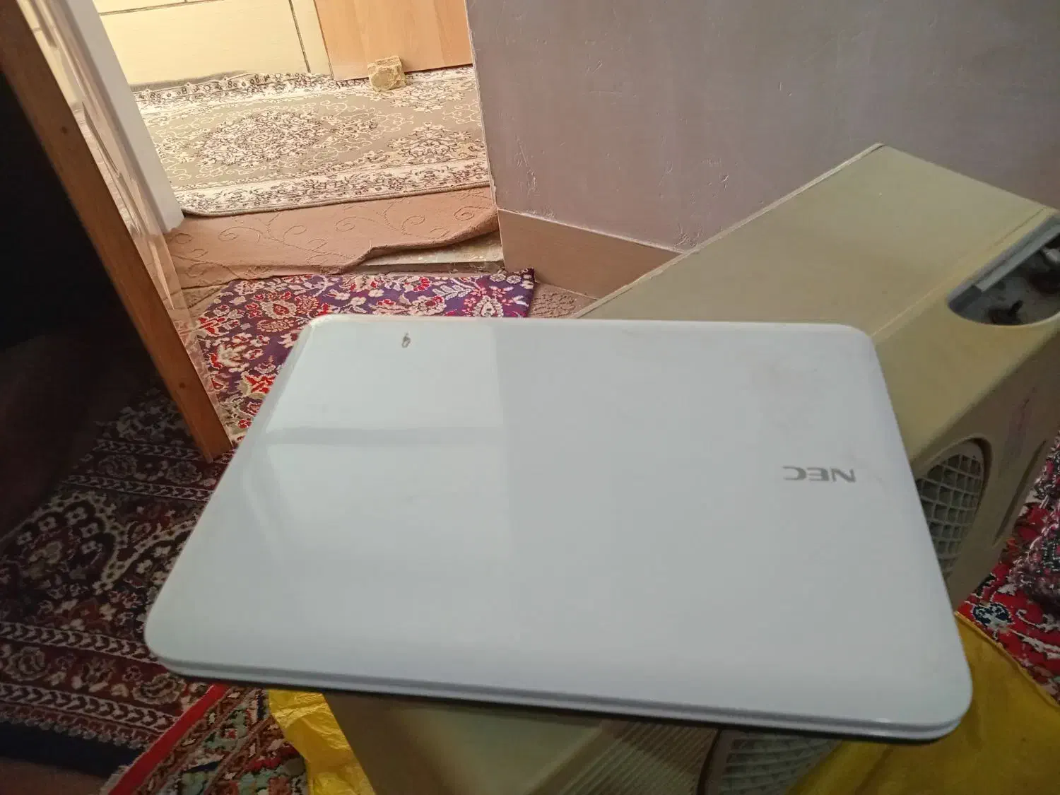 لبتاب استوک|رایانه همراه|شیراز, ده پیاله|دیوار