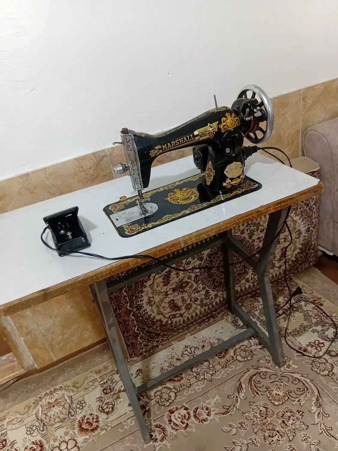 چرخ خیاطی مارشال برقی همراه باپایه قیمت مقطوع|چرخ خیاطی و ریسندگی|مهاباد (آذربایجان غربی), |دیوار