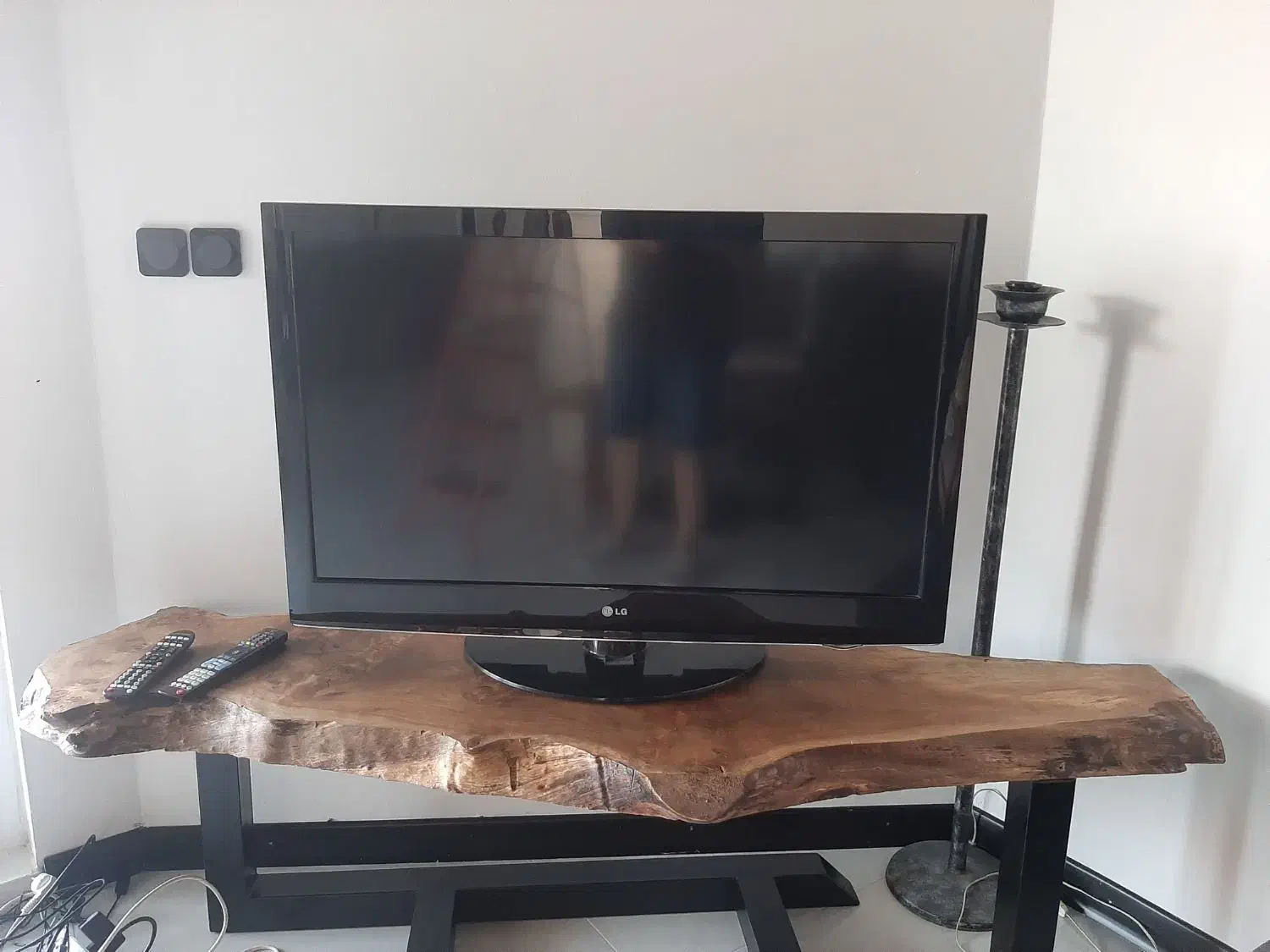 تلویزیون ۴۲اینچ ال جی LCD|تلویزیون و پروژکتور|تهران, چیتگر شمالی|دیوار