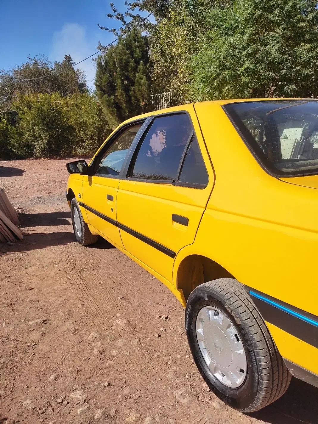 پژو ۴۰۵تاکسی|خودرو سواری و وانت|خرم‌آباد, |دیوار