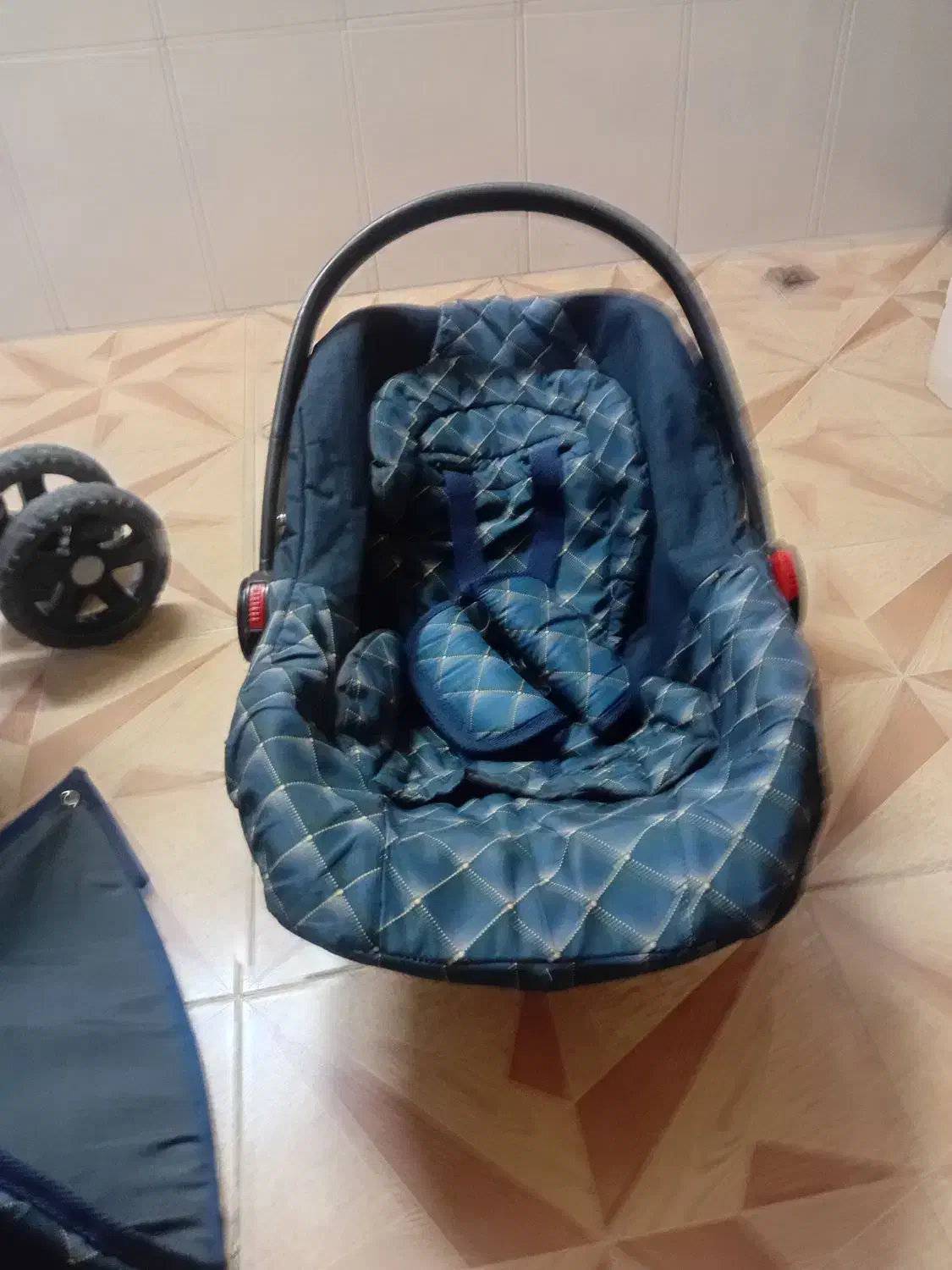 کالسکه|کالسکه و لوازم جانبی|قم, شهرک مهدیه (مدرس)|دیوار