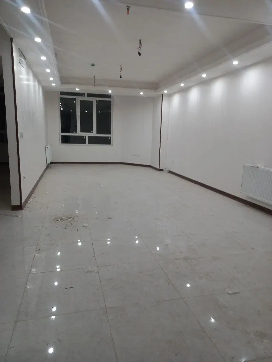 رهن کامل آپارتمان ۱۱۰ متری فول میدان بهاران