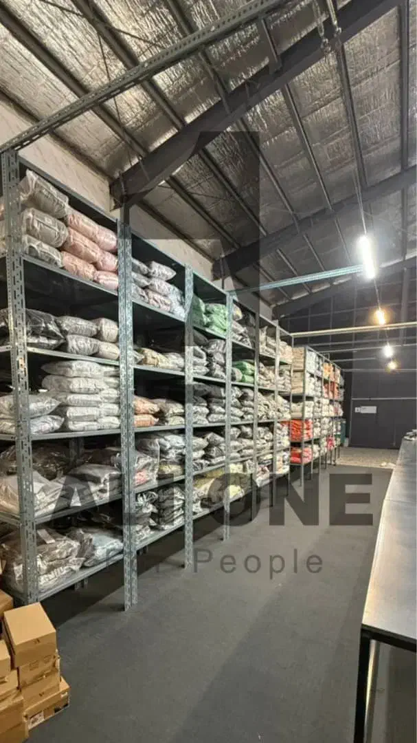 کمک انبار دار (آقا)|استخدام اداری و مدیریت|اصفهان, خانه اصفهان|دیوار