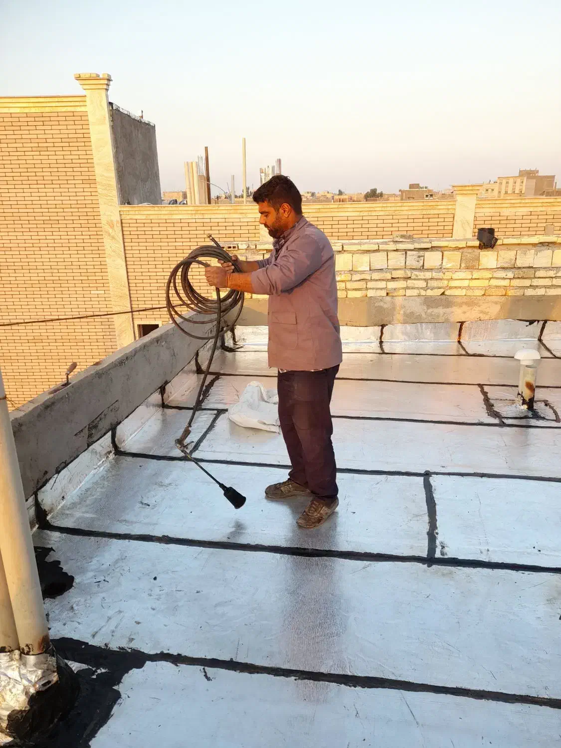 ایزوگام نقد و اقساط|خدمات پیشه و مهارت|کاشان, گبرها|دیوار