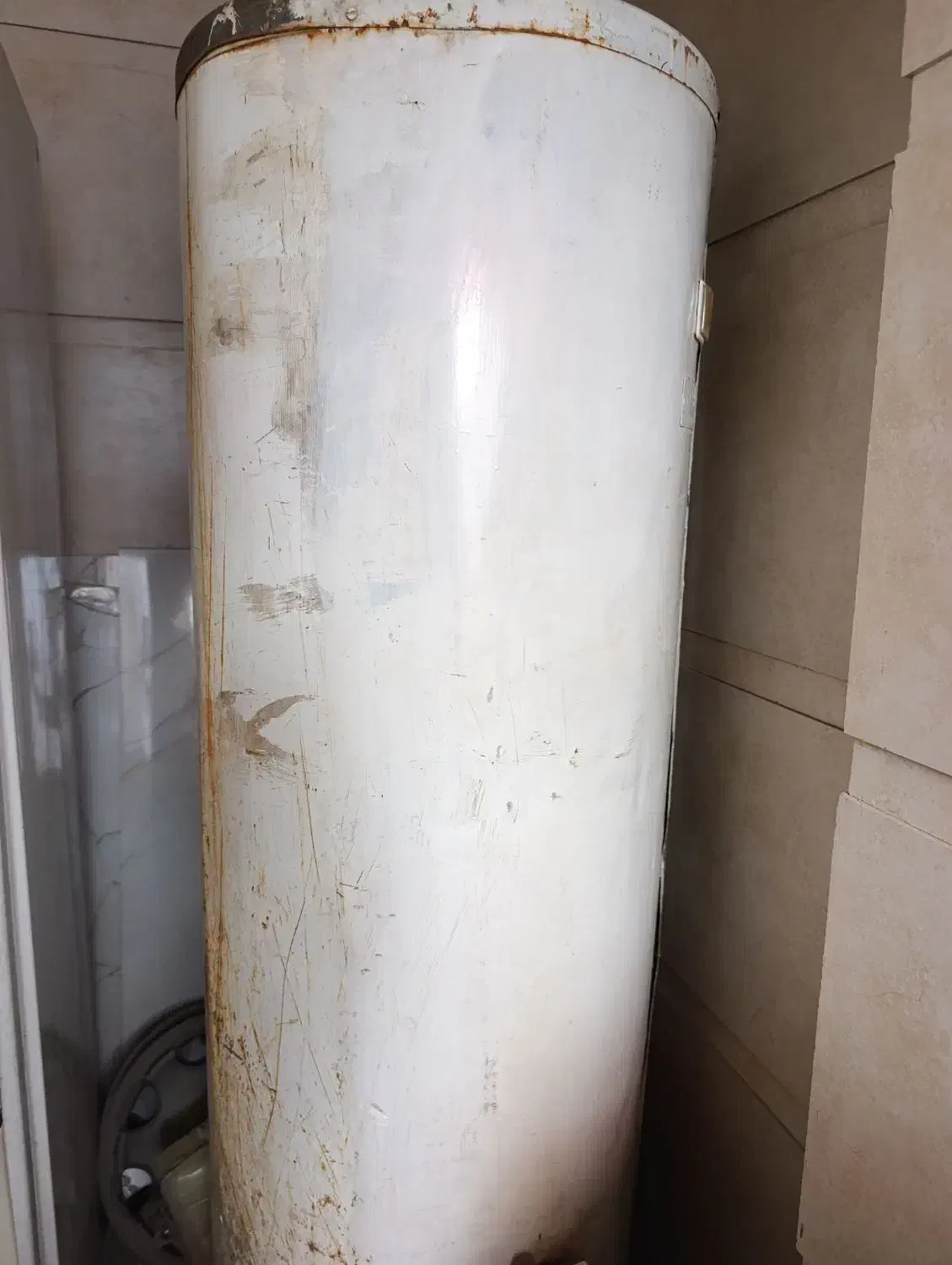 فروش فریزر الکترو استیل و آبگرمکن مخزنی بوتان|یخچال و فریزر|کاشمر, |دیوار