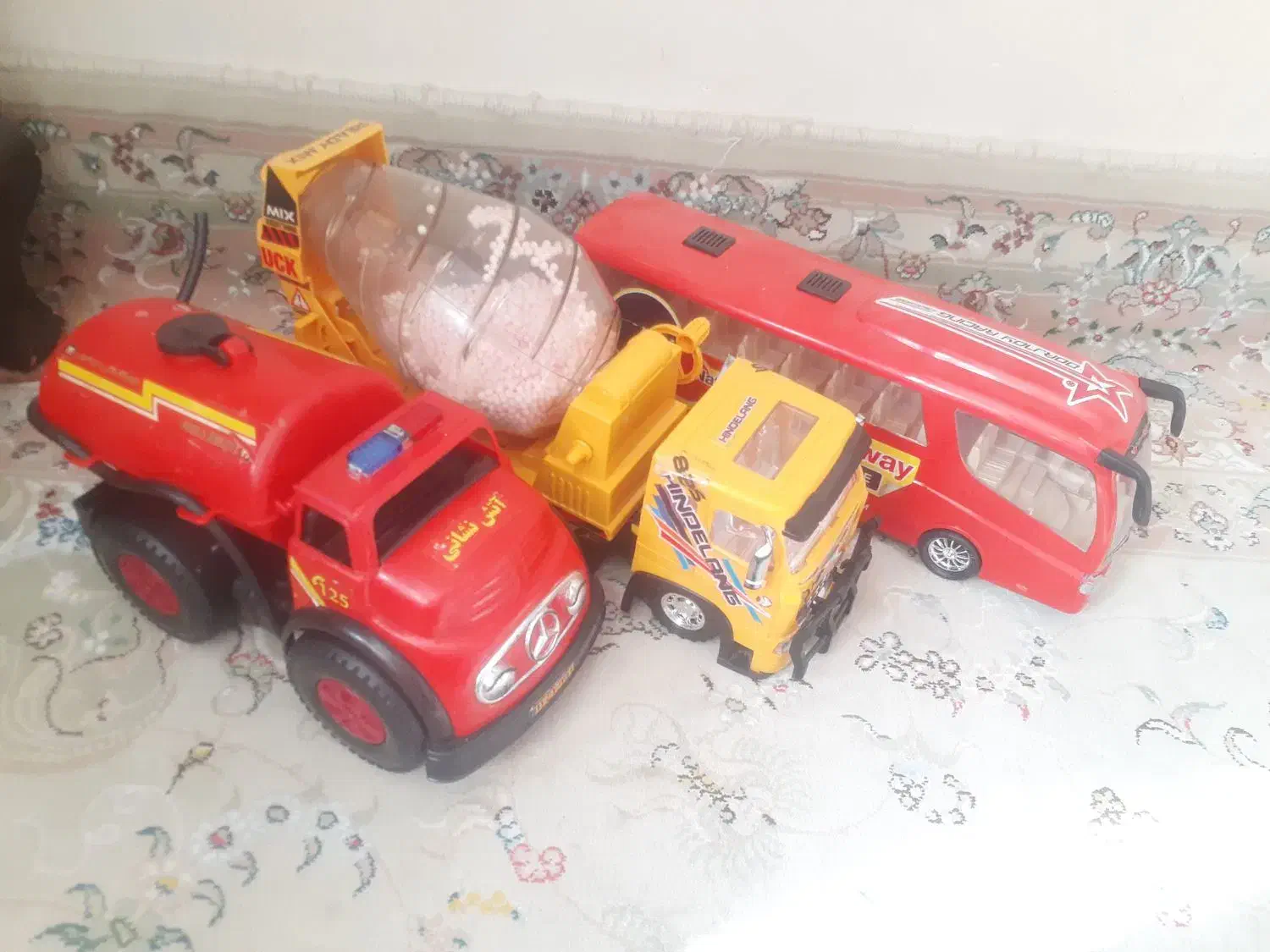 ماشین اسباب بازی بچگانه|اسباب‌‌بازی|قرچک, پویینک|دیوار