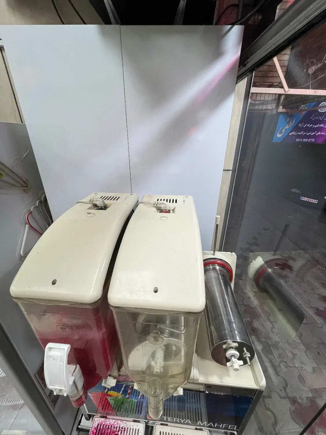 یخ دربهشت ایتالیایی ۳گروپ|کافیشاپ و رستوران|شاهینشهر, ۹ دی|دیوار