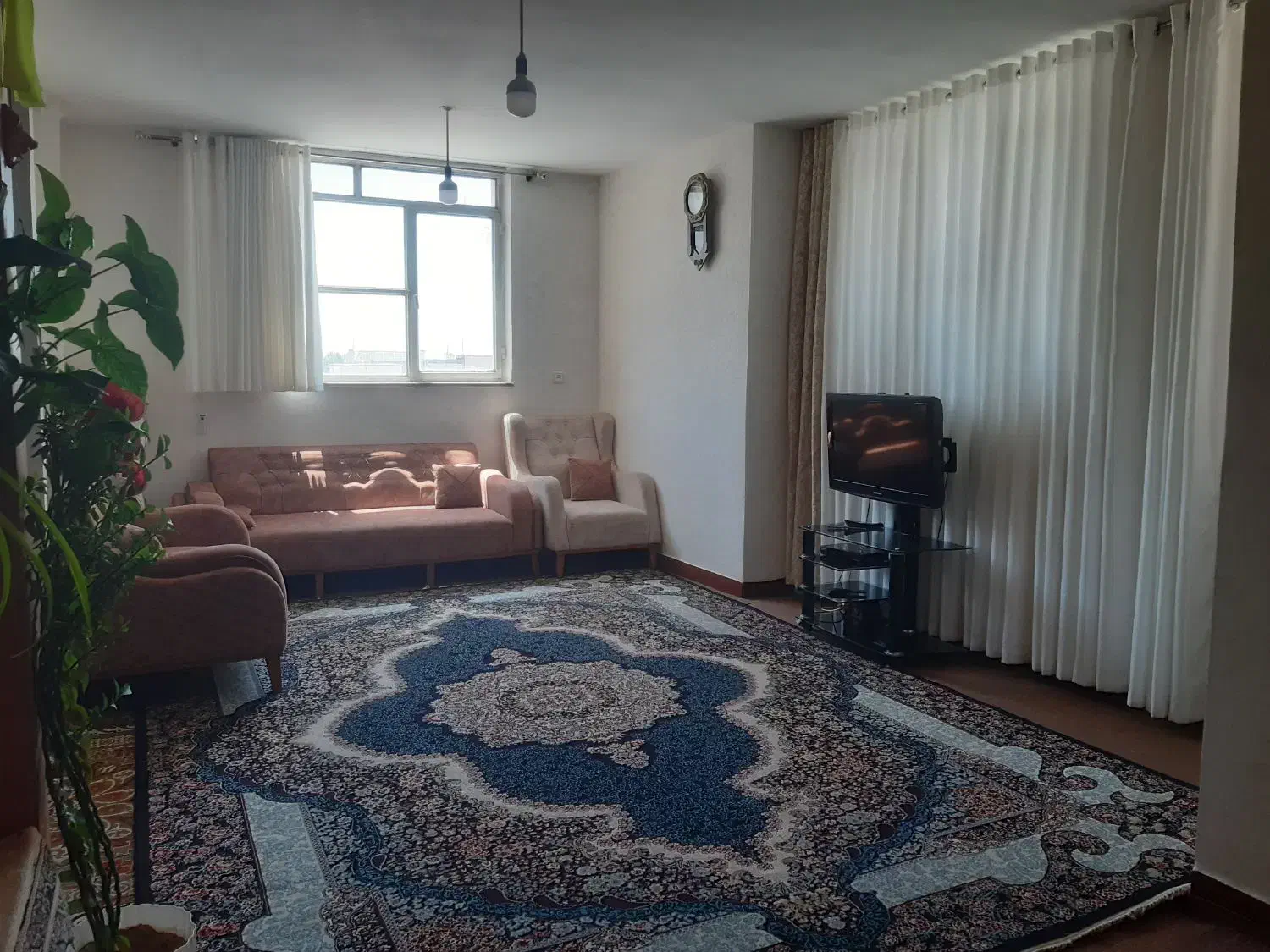 فروش آپارتمان دوخوابه مرکز شهر|فروش آپارتمان|فیروزآباد (فارس), |دیوار