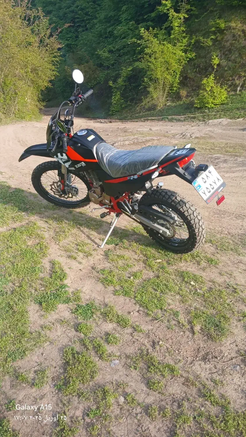 ۲۵۰ T2|موتورسیکلت|لیسار, |دیوار