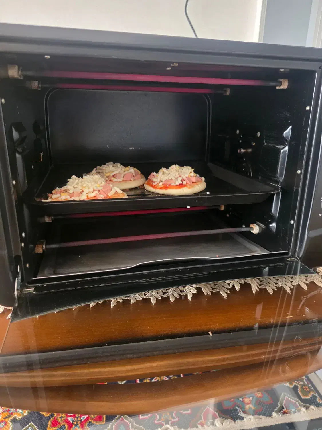 توستر مشکی برند|اجاق گاز و لوازم برقی پخت‌وپز|بروجرد, |دیوار