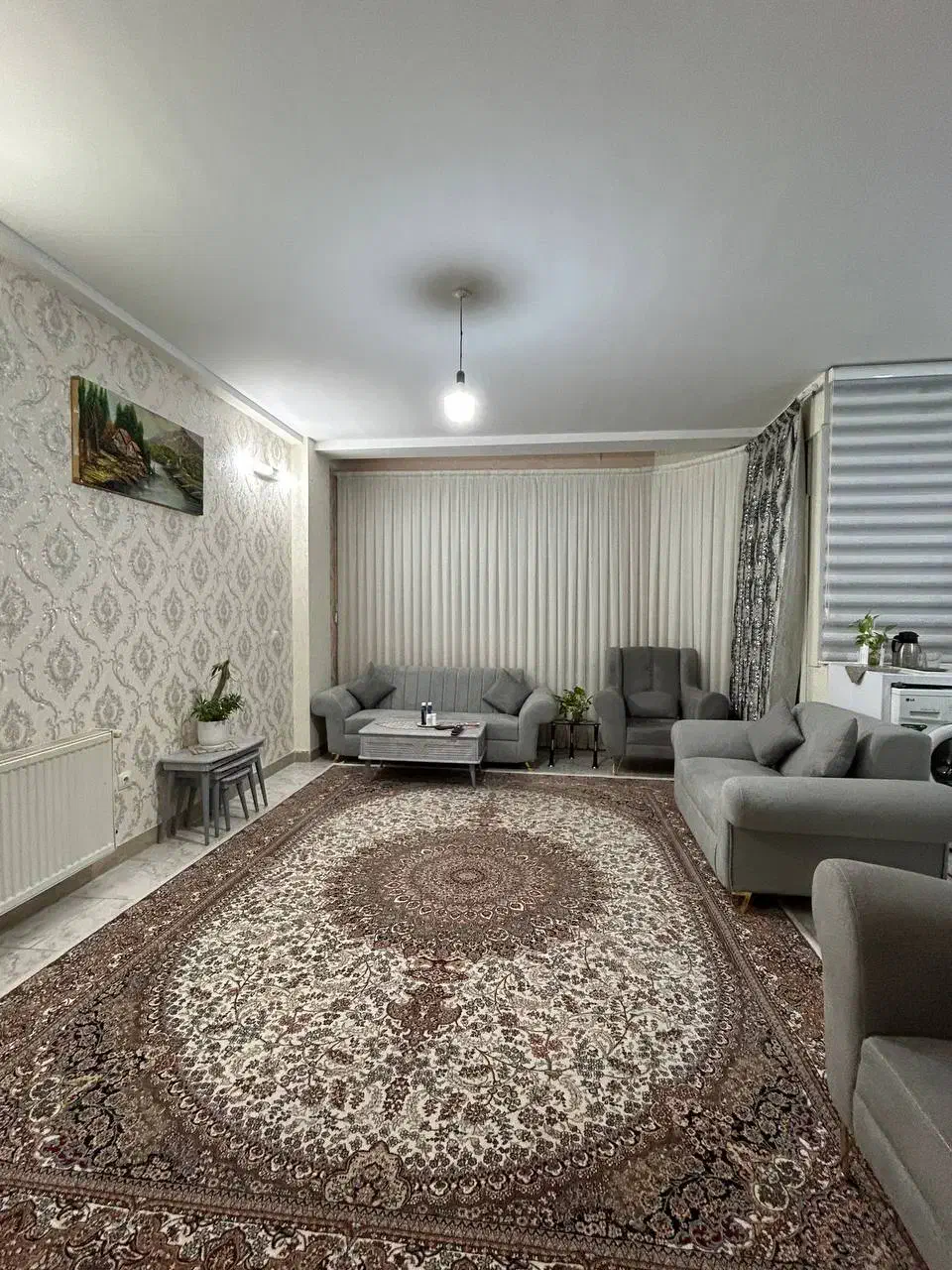 82متری/با امکانات کامل/نورگیری عالی/در قیام جنوبی|فروش آپارتمان|بجنورد, |دیوار