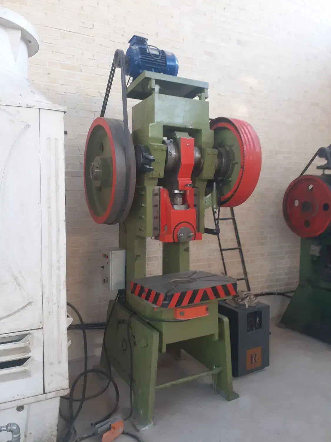 پرس ضربه ایی|ماشین‌آلات صنعتی|تهران, شهرک شریفی|دیوار