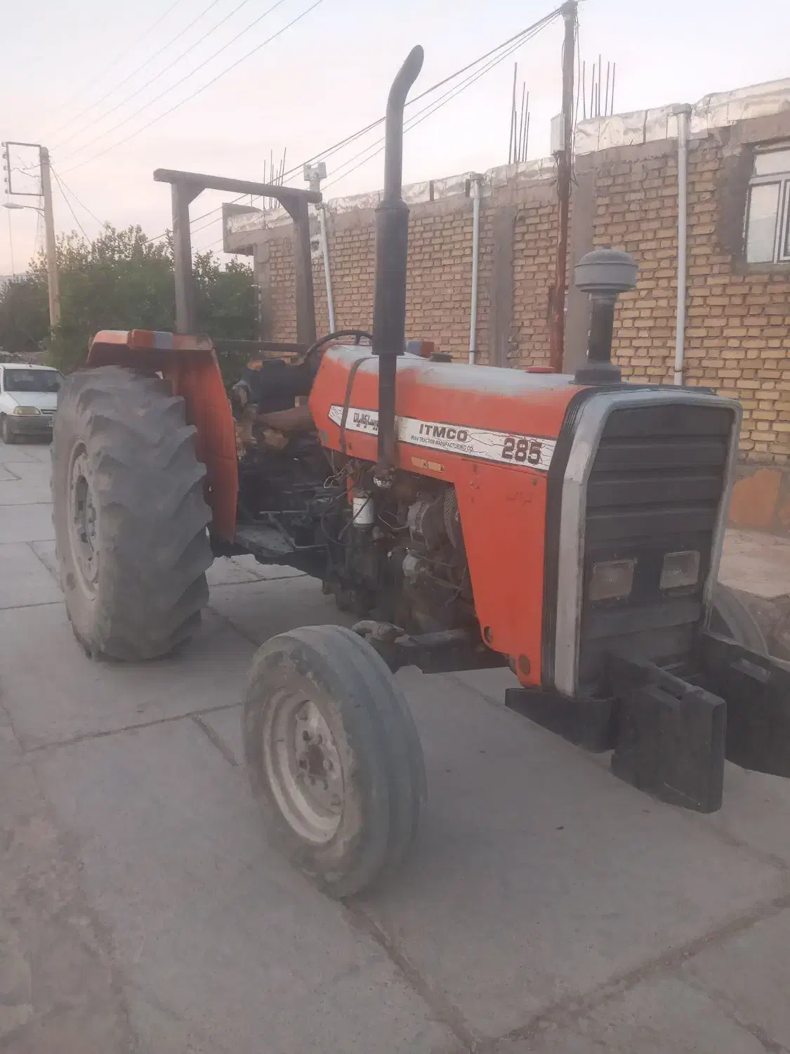 فرگوسن مدل ۸۵|خودرو سنگین|ایلام, |دیوار