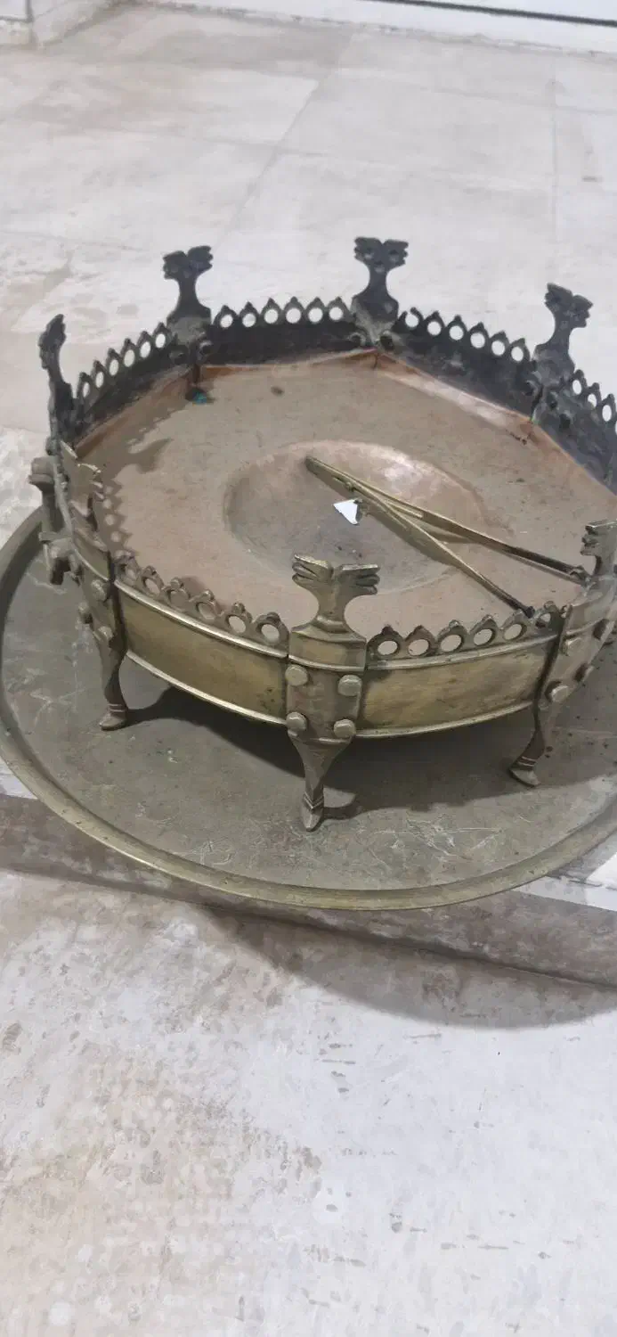 منقل انگلیسی برنجی مسی قدیمی|کلکسیون اشیاء عتیقه|ایلام, |دیوار