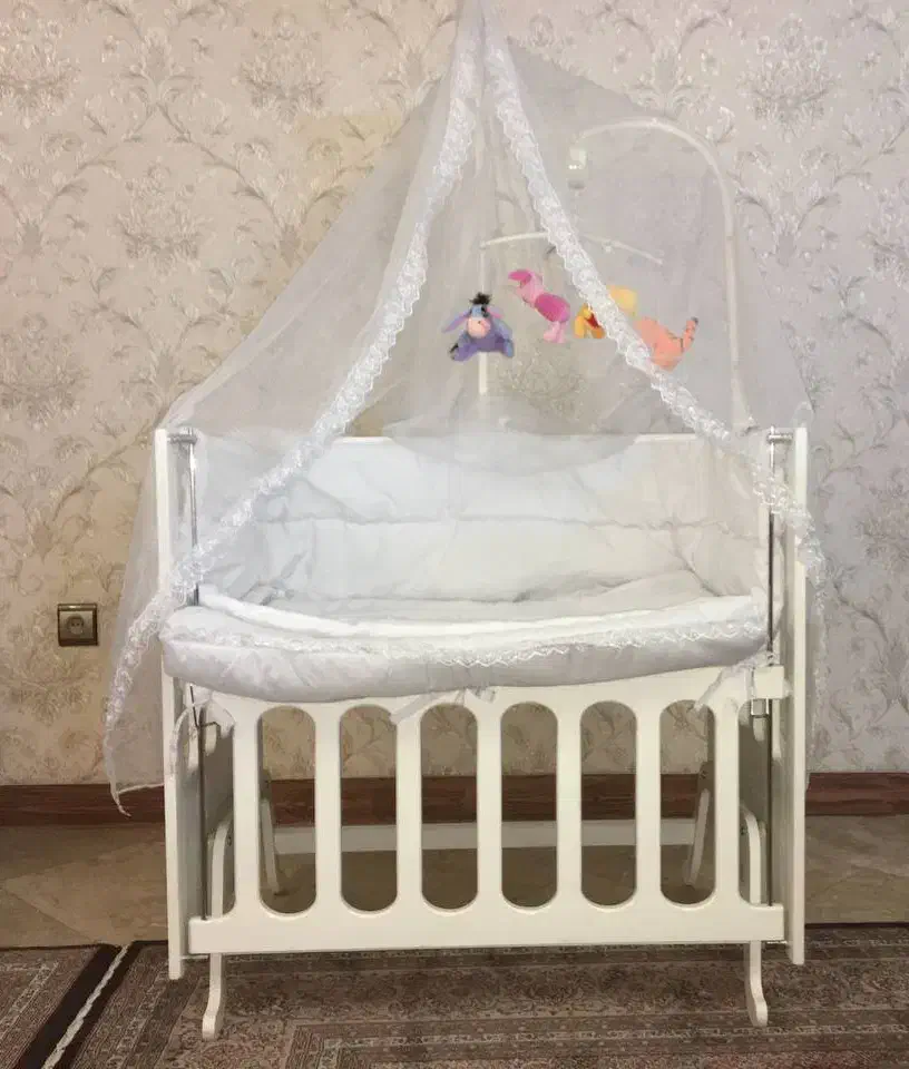 گهواره نوزاد کنار تخت مادر|تخت و صندلی بچه|تهران, سازمان برنامه جنوبی|دیوار