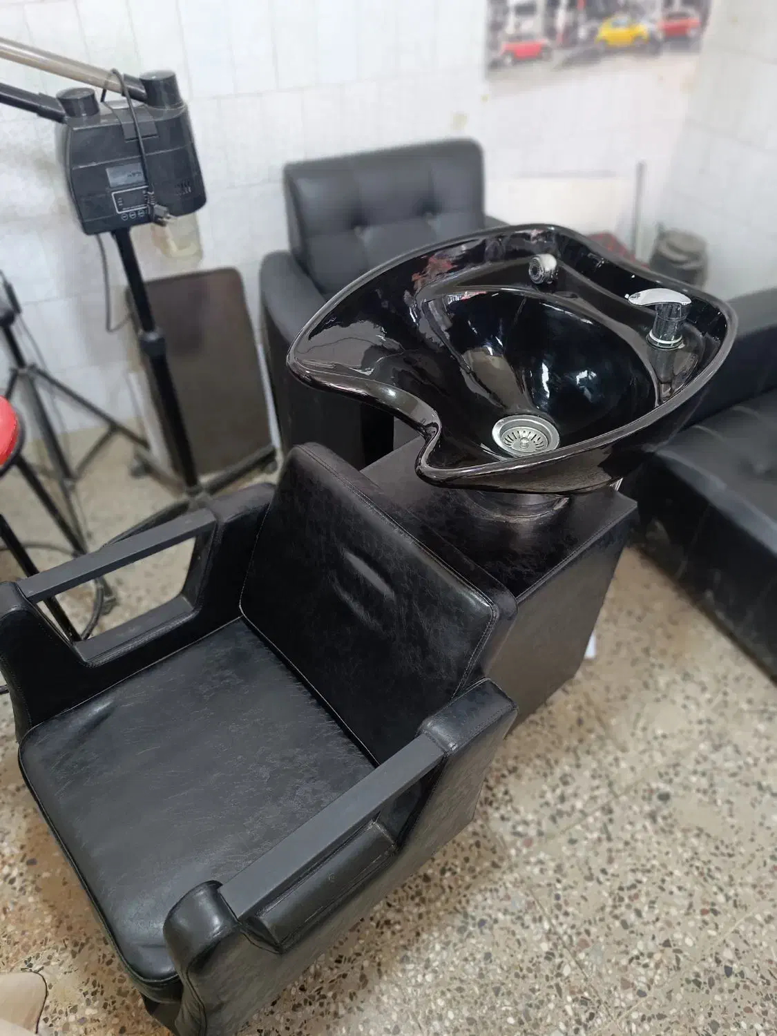 صندلی اصلاح و سرشور امناسب ارایشگاه مردانه و زنانه|آرایشگاه و سالنهای زیبایی|سنندج, |دیوار