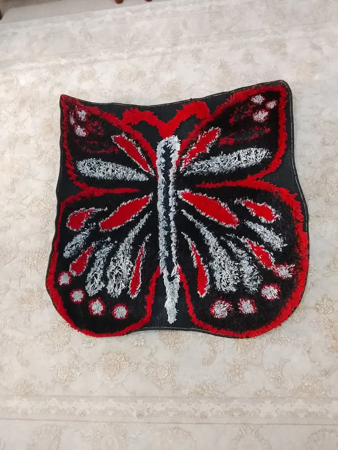 فرش ۱ در ۱ در حدنو|فرش|سلماس, |دیوار