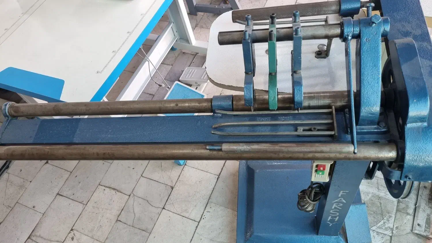 نوار بر تبریز ۳ تیغ|چرخ خیاطی و ریسندگی|اسلام‌شهر, زرافشان|دیوار