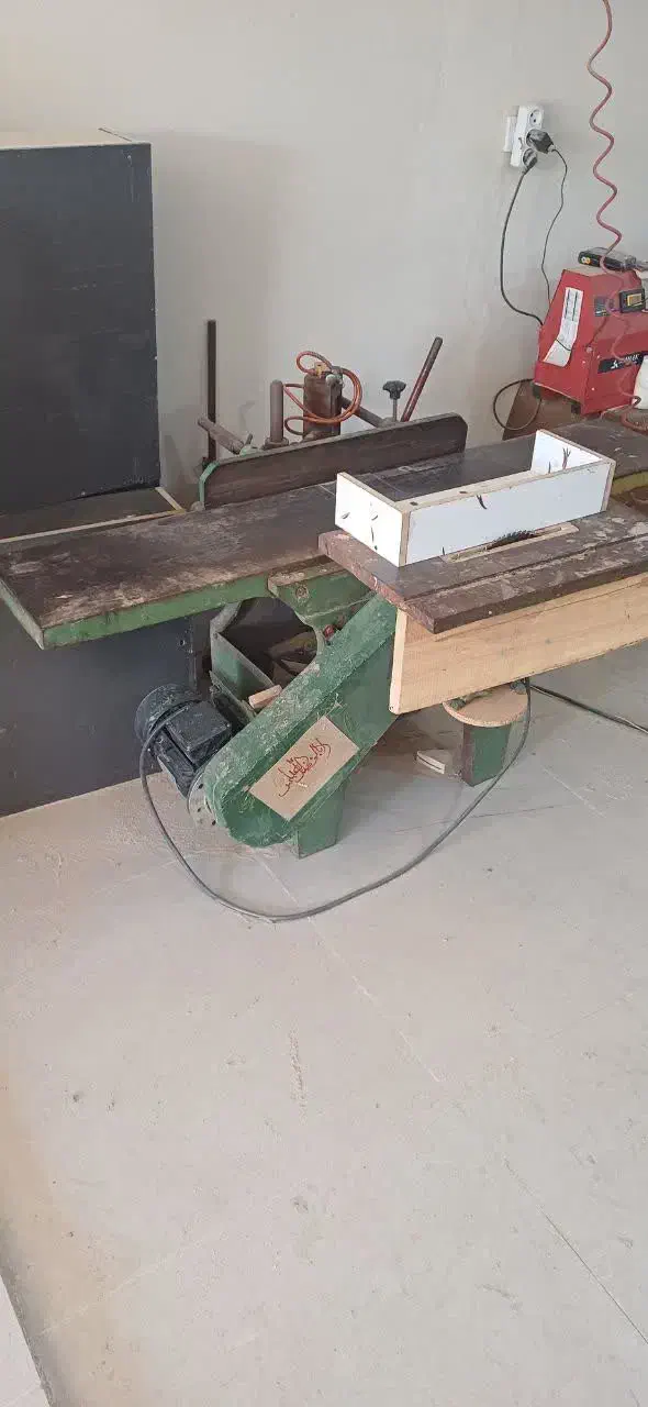 سه کاره نجاری|ماشینآلات صنعتی|زارچ, |دیوار