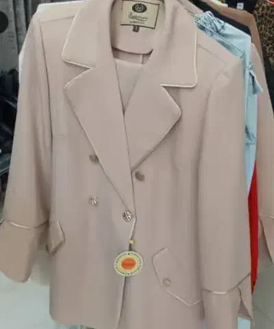 کت و شلوار سایز یک کاملا نو هستش مغازمون رو جمع کر|لباس|الیگودرز, |دیوار