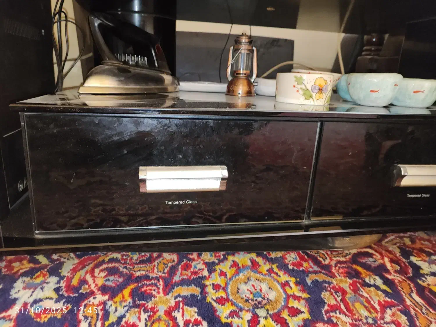 تلویزیون سامسونگ ومیز تلویزیون و|تلویزیون و پروژکتور|اصفهان, کوی شهید کشوری|دیوار