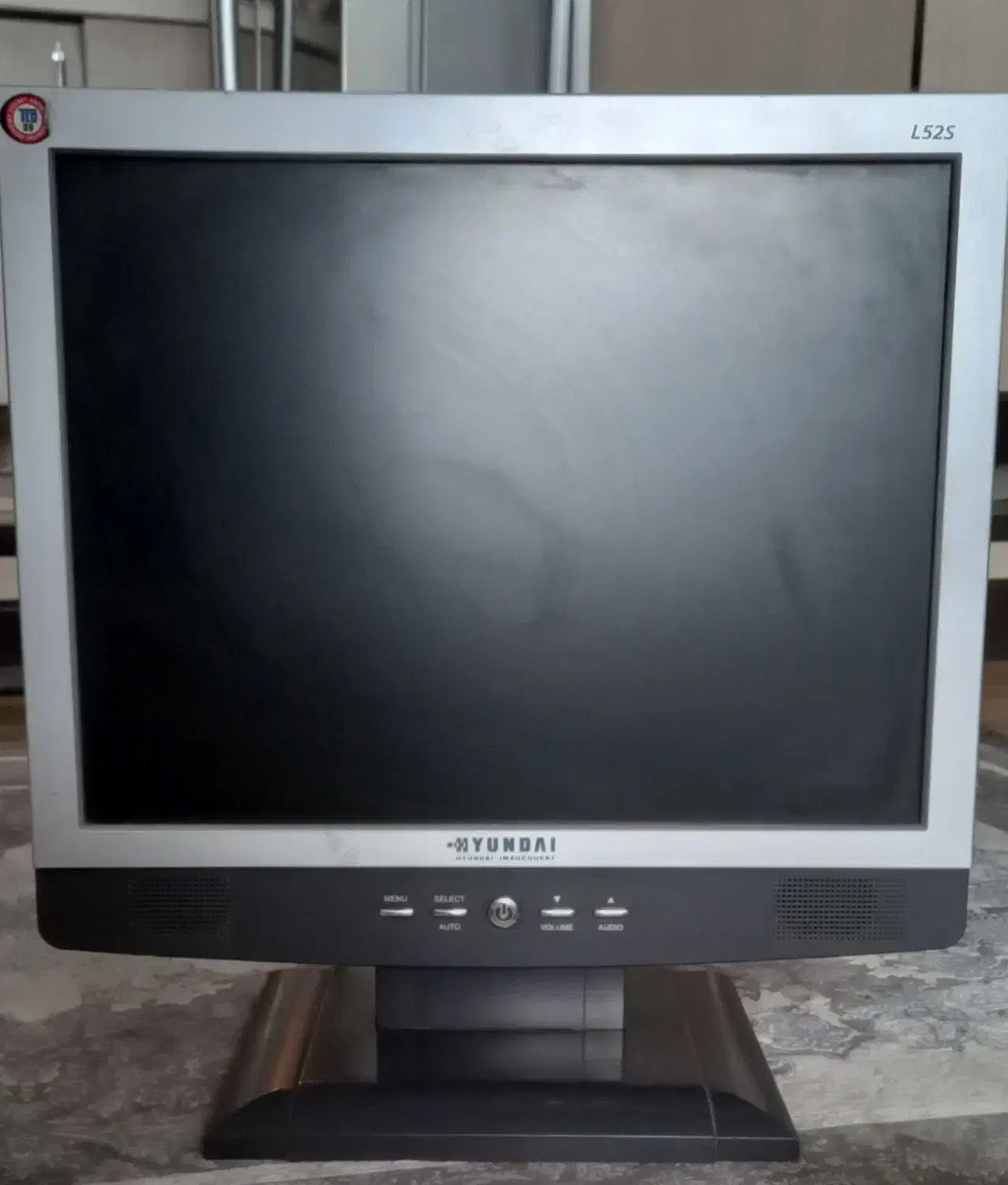 مانیتور ال سی دی هیوندا|قطعات و لوازم جانبی رایانه|ساوه, |دیوار