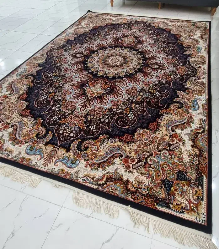 ی تخته فرش ۹متری|فرش|قدس, شهر‌قدس|دیوار