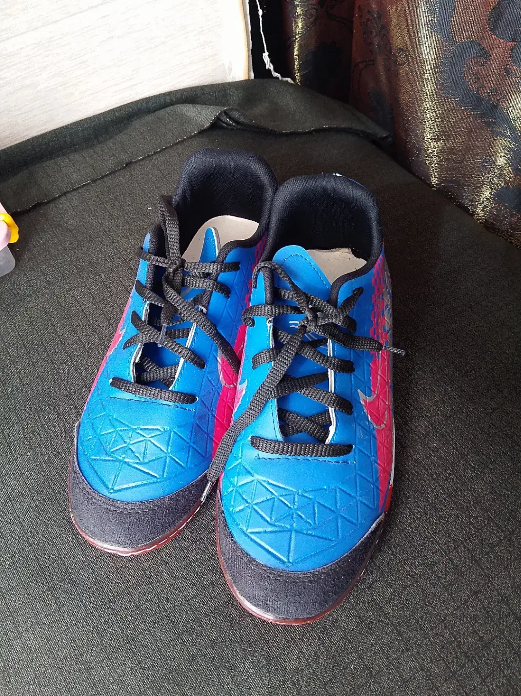 کفش فوتسالی(نو نو) سایز 43 (A)|کیف، کفش، کمربند|جوانرود, |دیوار