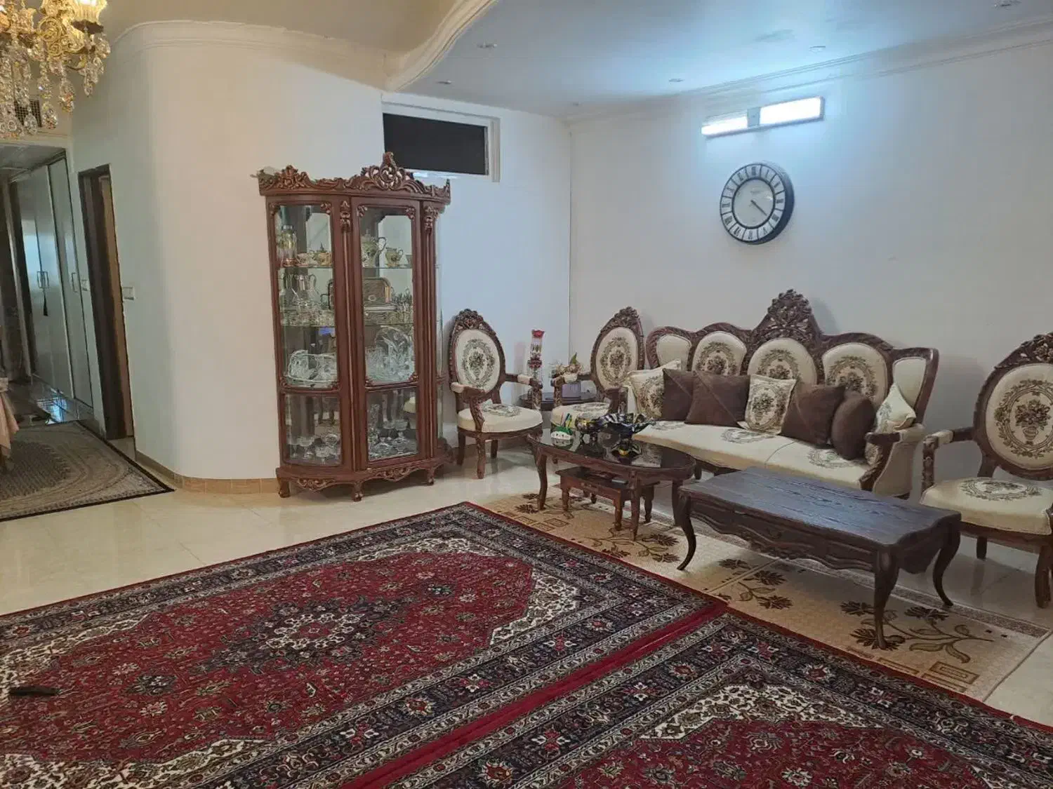 تک واحدی ۳ خوابه ۱۳۰ متر هنرستان، دو کله نورگیر|فروش آپارتمان|قم, قلعه عموحسین|دیوار