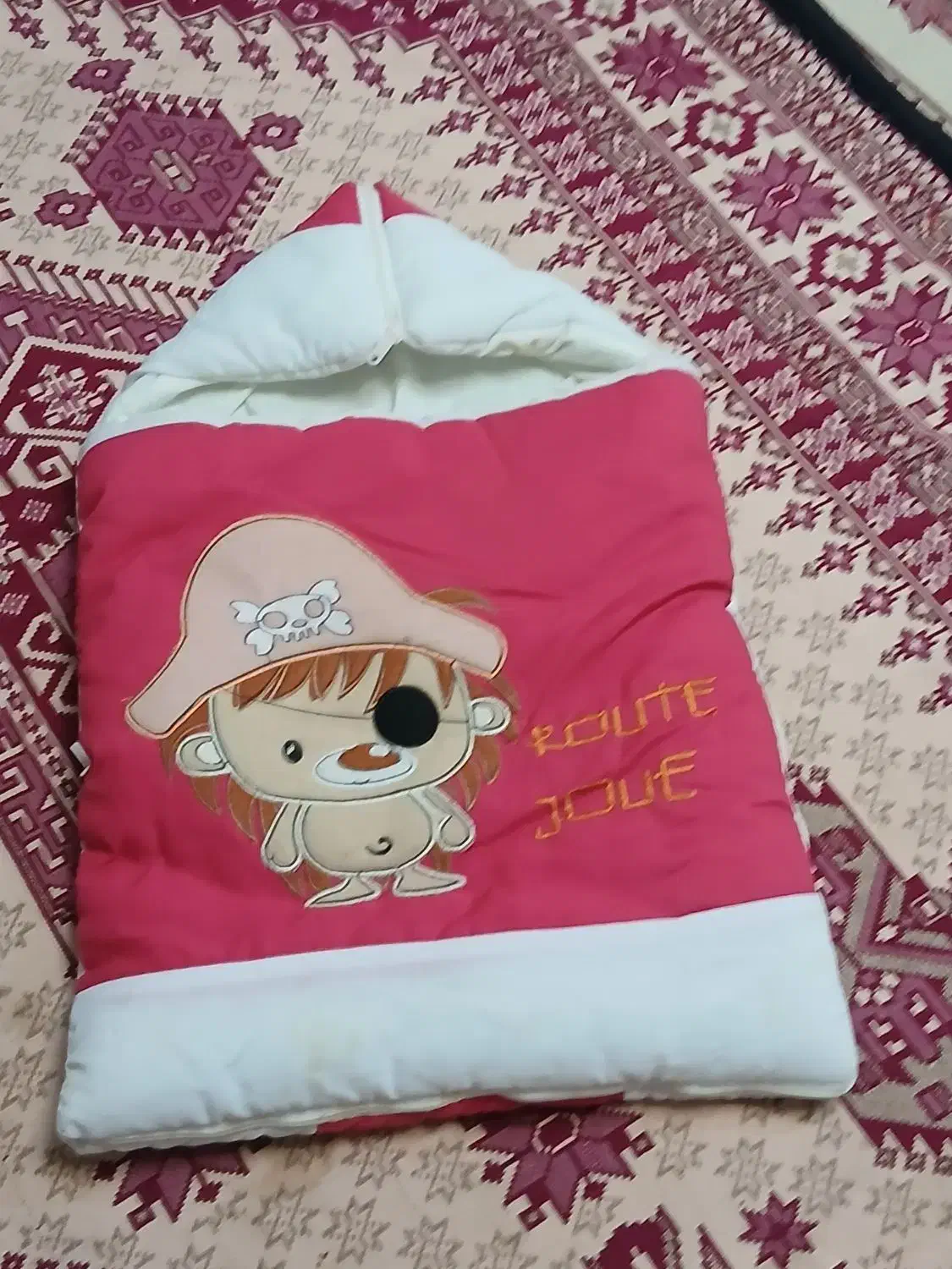 پتوی آغوشی|رختخواب، بالش، پتو|زنجان, |دیوار